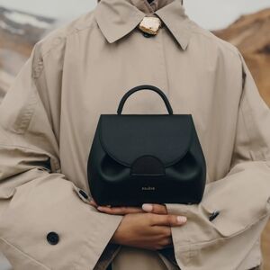 Poleńe Numèro Un Nano